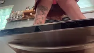 Hannah (It’s Hannah) Patreon ifşa Temizlik video Part 19