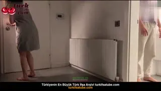 Üvey Kardeş Ada Kuryeye Oral Yapıyor