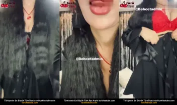 Üvey Kızın Gönderdiği Çıplak Videosu