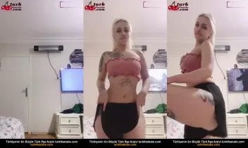 Seksi Bigo Bal yayınında dövmeli genç kız